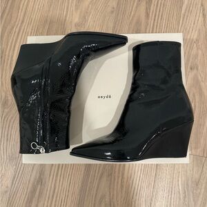 Aeyde Glossy Black Wedge bootie LENA PEBBLE PATENT CALF 38